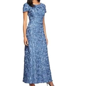 Alex Evenings NWT Long Blue Rosette & Sequin Lace Cap Sleeve Gown Women’s 10